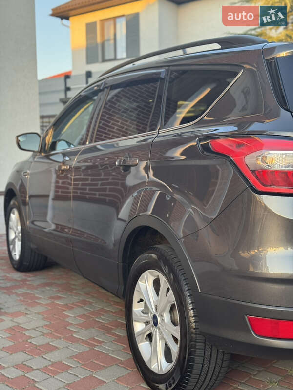 Внедорожник / Кроссовер Ford Escape 2017 в Одессе фото 4 Внедорожник / Кроссовер Ford Escape 2017 в Одессе