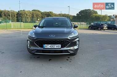 Внедорожник / Кроссовер Ford Escape 2019 в 