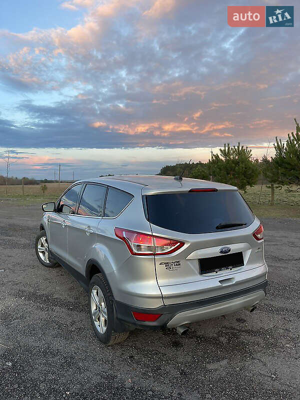 Позашляховик / Кросовер Ford Escape 2013 в Києві