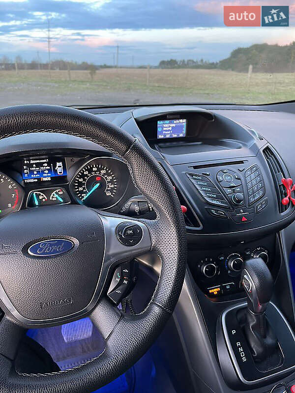 Позашляховик / Кросовер Ford Escape 2013 в Києві