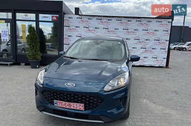 Внедорожник / Кроссовер Ford Escape 2019 в 