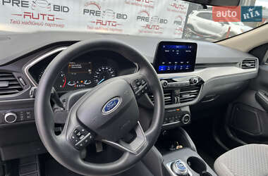Внедорожник / Кроссовер Ford Escape 2019 в 