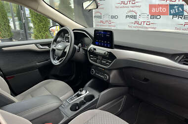 Внедорожник / Кроссовер Ford Escape 2019 в 