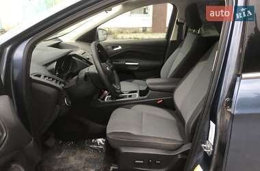 Внедорожник / Кроссовер Ford Escape 2018 в 