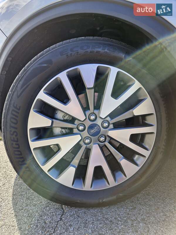 Внедорожник / Кроссовер Ford Escape 2021 в Киеве