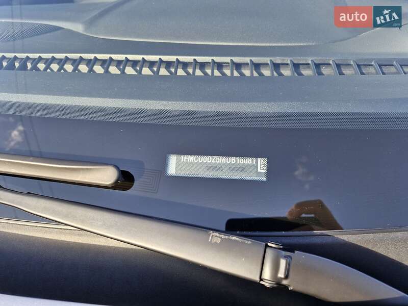 Внедорожник / Кроссовер Ford Escape 2021 в Киеве