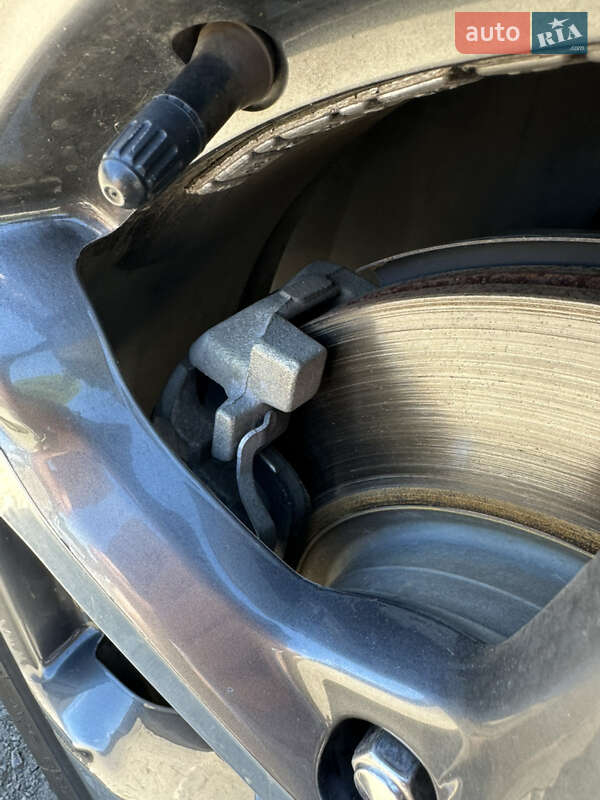 Внедорожник / Кроссовер Ford Escape 2017 в Хороле