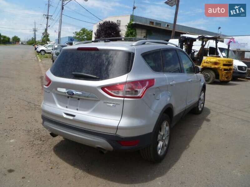 Внедорожник / Кроссовер Ford Escape 2014 в Днепре