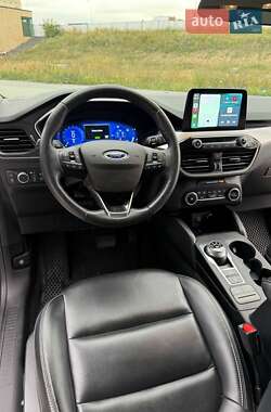 Внедорожник / Кроссовер Ford Escape 2020 в 