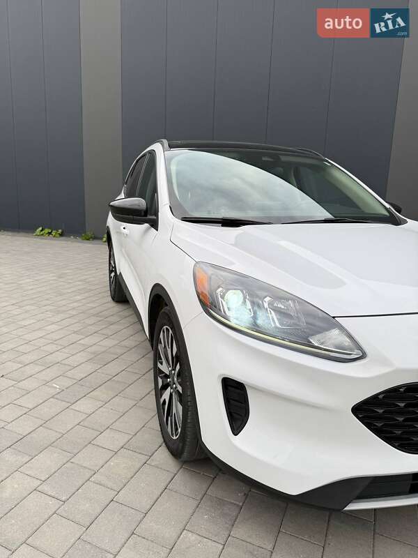 Позашляховик / Кросовер Ford Escape 2020 в Хмельницькому