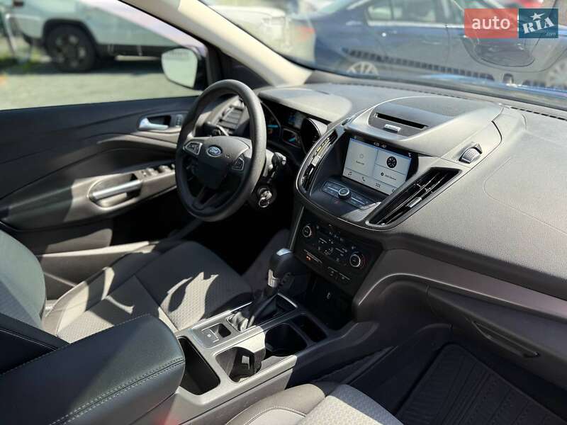 Внедорожник / Кроссовер Ford Escape 2017 в Луцке фото 11 Внедорожник / Кроссовер Ford Escape 2017 в Луцке
