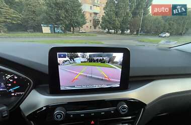 Внедорожник / Кроссовер Ford Escape 2022 в 