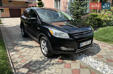 Внедорожник / Кроссовер Ford Escape 2014 в 