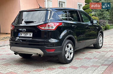 Внедорожник / Кроссовер Ford Escape 2014 в 