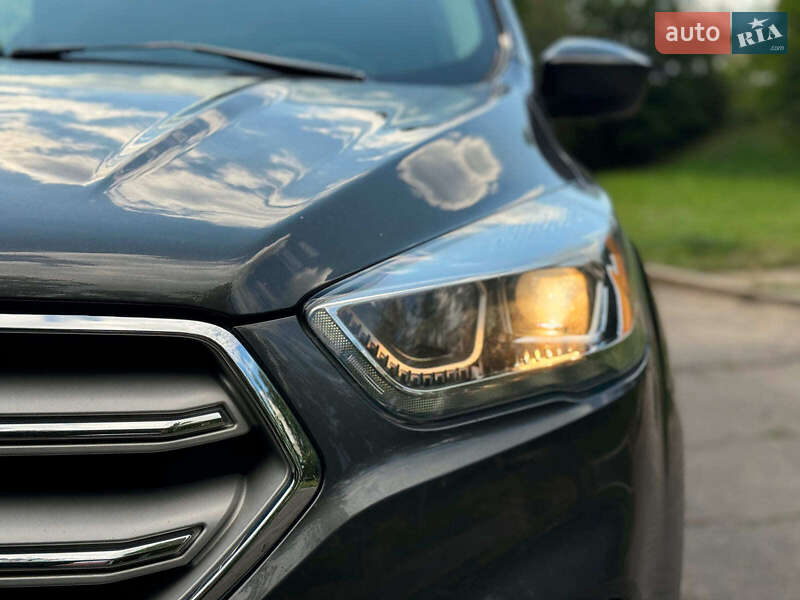 Внедорожник / Кроссовер Ford Escape 2018 в Виннице