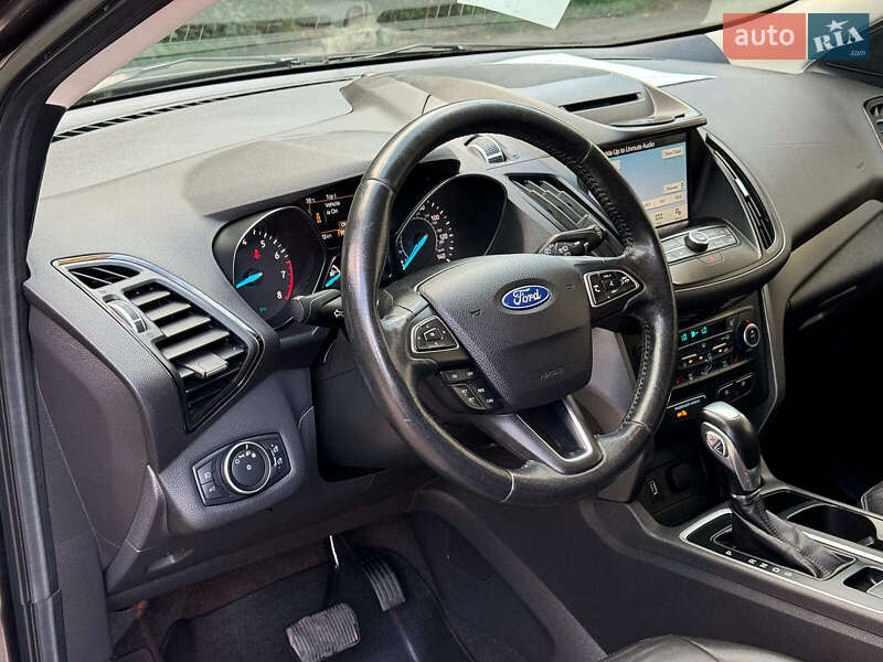 Внедорожник / Кроссовер Ford Escape 2018 в Виннице
