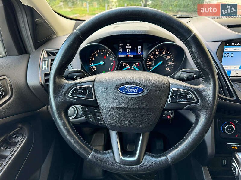 Внедорожник / Кроссовер Ford Escape 2018 в Виннице