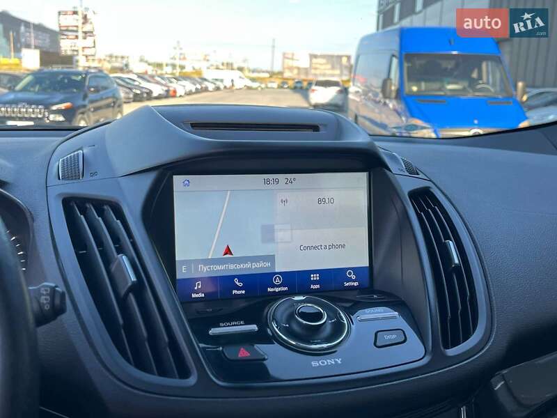 Внедорожник / Кроссовер Ford Escape 2017 в Львове