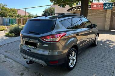 Внедорожник / Кроссовер Ford Escape 2013 в 