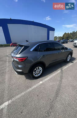 Внедорожник / Кроссовер Ford Escape 2021 в 