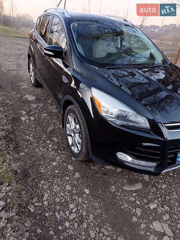 Внедорожник / Кроссовер Ford Escape 2014 в Отынии