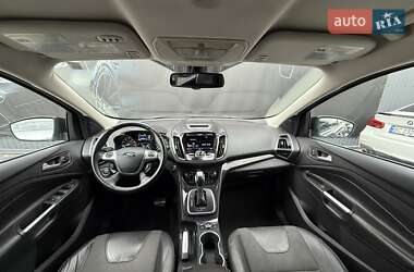 Внедорожник / Кроссовер Ford Escape 2013 в 
