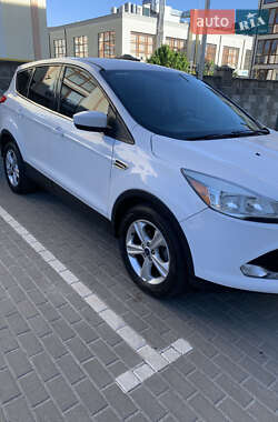 Внедорожник / Кроссовер Ford Escape 2015 в 