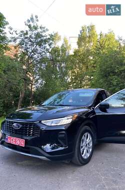 Внедорожник / Кроссовер Ford Escape 2023 в 