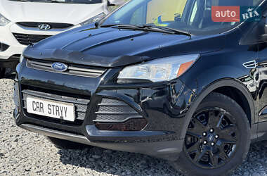 Внедорожник / Кроссовер Ford Escape 2016 в 