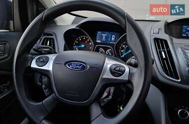 Внедорожник / Кроссовер Ford Escape 2013 в 