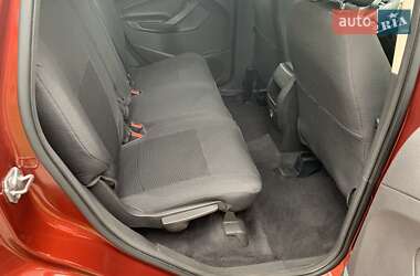 Внедорожник / Кроссовер Ford Escape 2015 в 