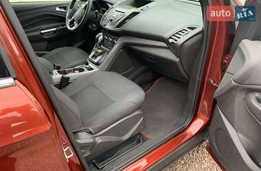 Внедорожник / Кроссовер Ford Escape 2015 в 