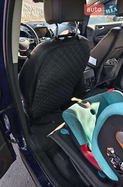 Внедорожник / Кроссовер Ford Escape 2014 в 