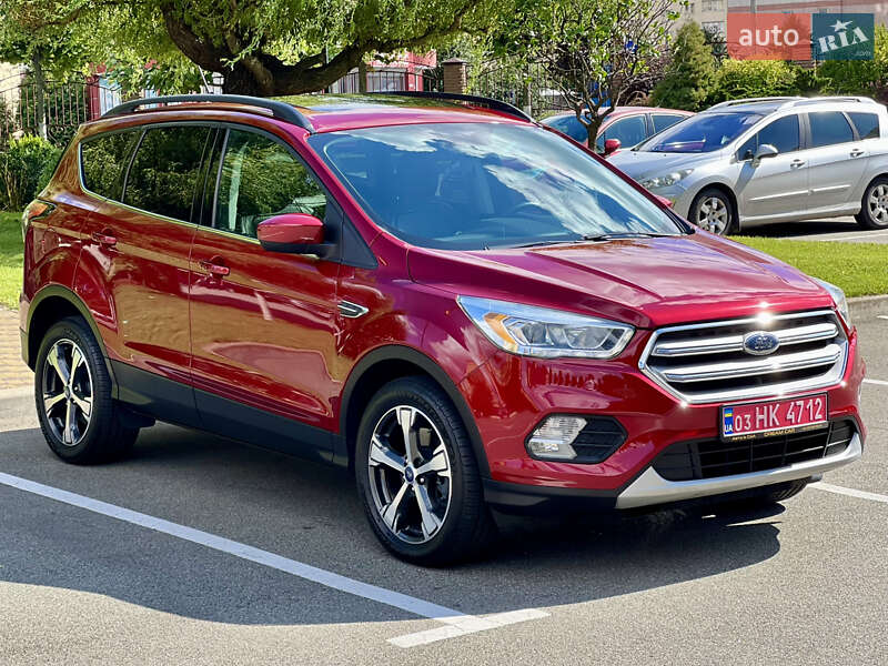Внедорожник / Кроссовер Ford Escape 2018 в Киеве