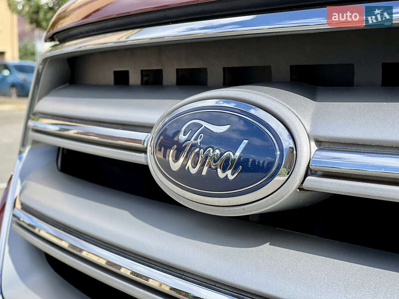Внедорожник / Кроссовер Ford Escape 2018 в Киеве