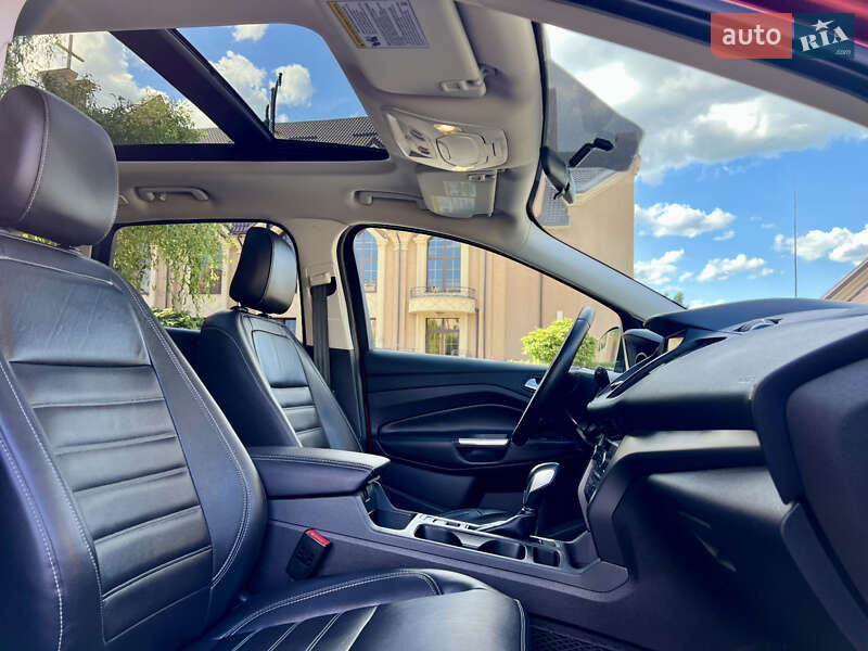 Внедорожник / Кроссовер Ford Escape 2018 в Киеве