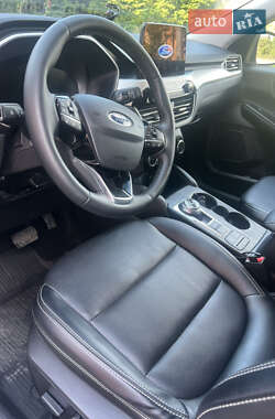Внедорожник / Кроссовер Ford Escape 2022 в 