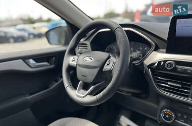 Внедорожник / Кроссовер Ford Escape 2020 в 