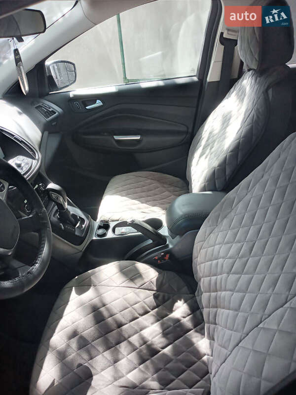 Позашляховик / Кросовер Ford Escape 2014 в Запоріжжі