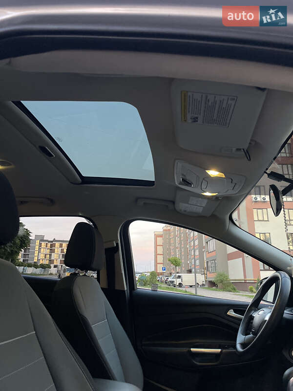 Внедорожник / Кроссовер Ford Escape 2015 в Тернополе