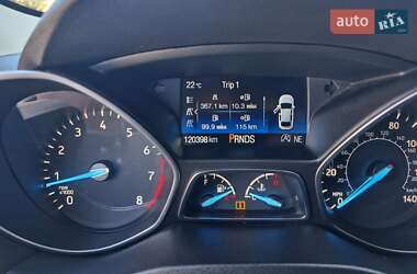 Внедорожник / Кроссовер Ford Escape 2017 в 