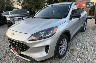 Внедорожник / Кроссовер Ford Escape 2019 в 