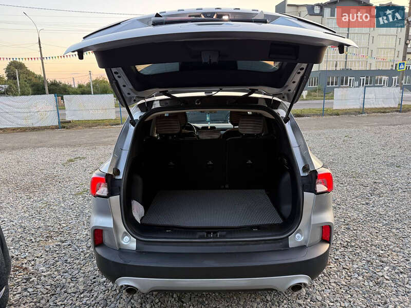 Внедорожник / Кроссовер Ford Escape 2019 в Коломые фото 28 Внедорожник / Кроссовер Ford Escape 2019 в Коломые