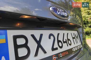 Внедорожник / Кроссовер Ford Escape 2013 в 