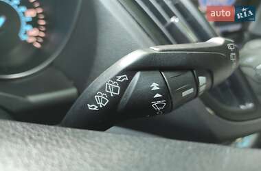 Внедорожник / Кроссовер Ford Escape 2013 в 