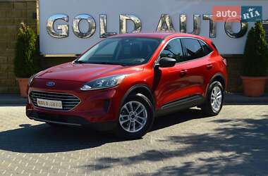 Внедорожник / Кроссовер Ford Escape 2022 в 