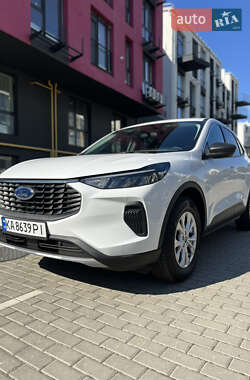 Внедорожник / Кроссовер Ford Escape 2024 в 