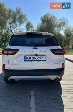 Внедорожник / Кроссовер Ford Escape 2024 в 