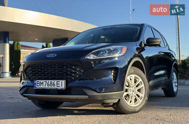 Внедорожник / Кроссовер Ford Escape 2021 в 