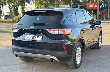 Внедорожник / Кроссовер Ford Escape 2021 в 